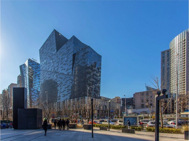 河北栅栏道闸多少钱一米